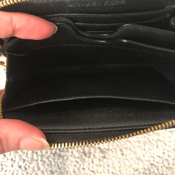 Michael Kors Wristlet/Wallet - Picture 9 of 10